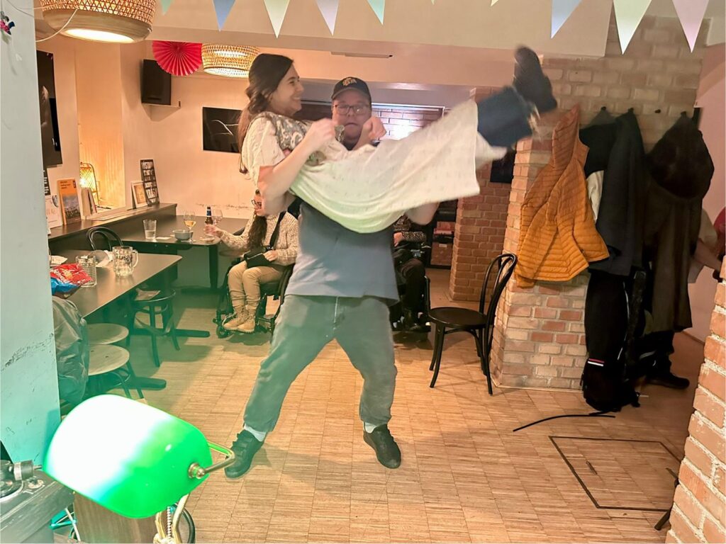 7f002f39-1439-42c3-a504-ab1853182c98